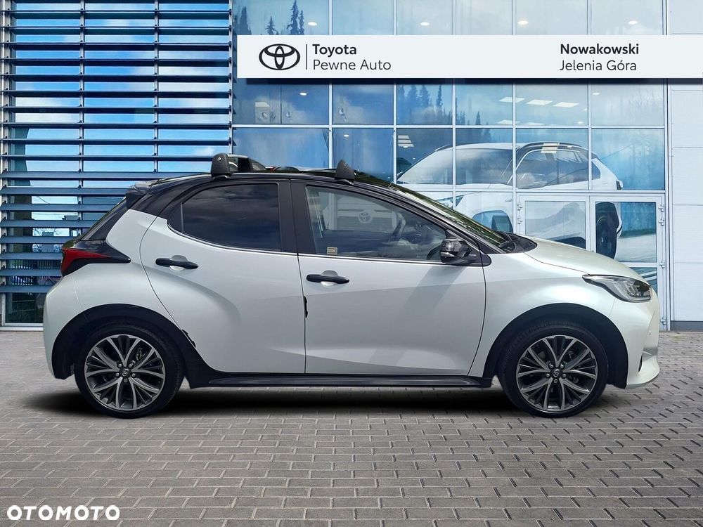 Toyota Yaris - 4