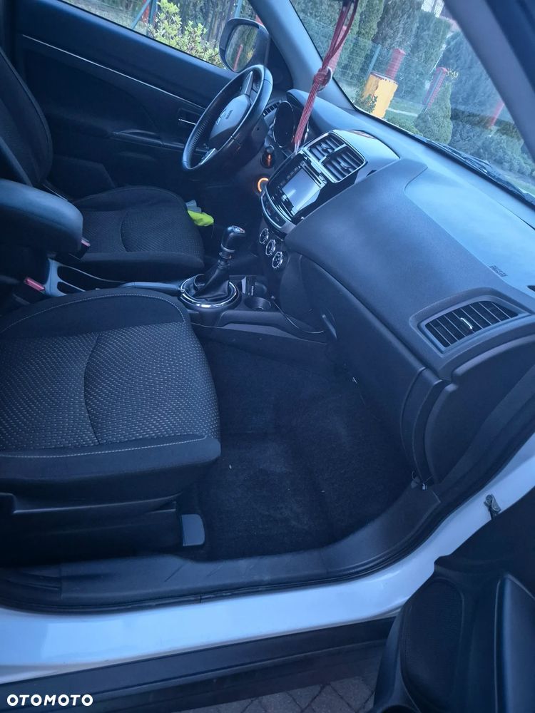 Mitsubishi ASX 1.8 DID Invite 4WD AS&G - 12