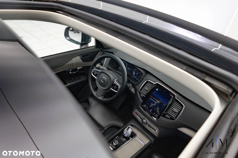 Volvo XC 90 B5 D AWD Ultimate Bright - 33
