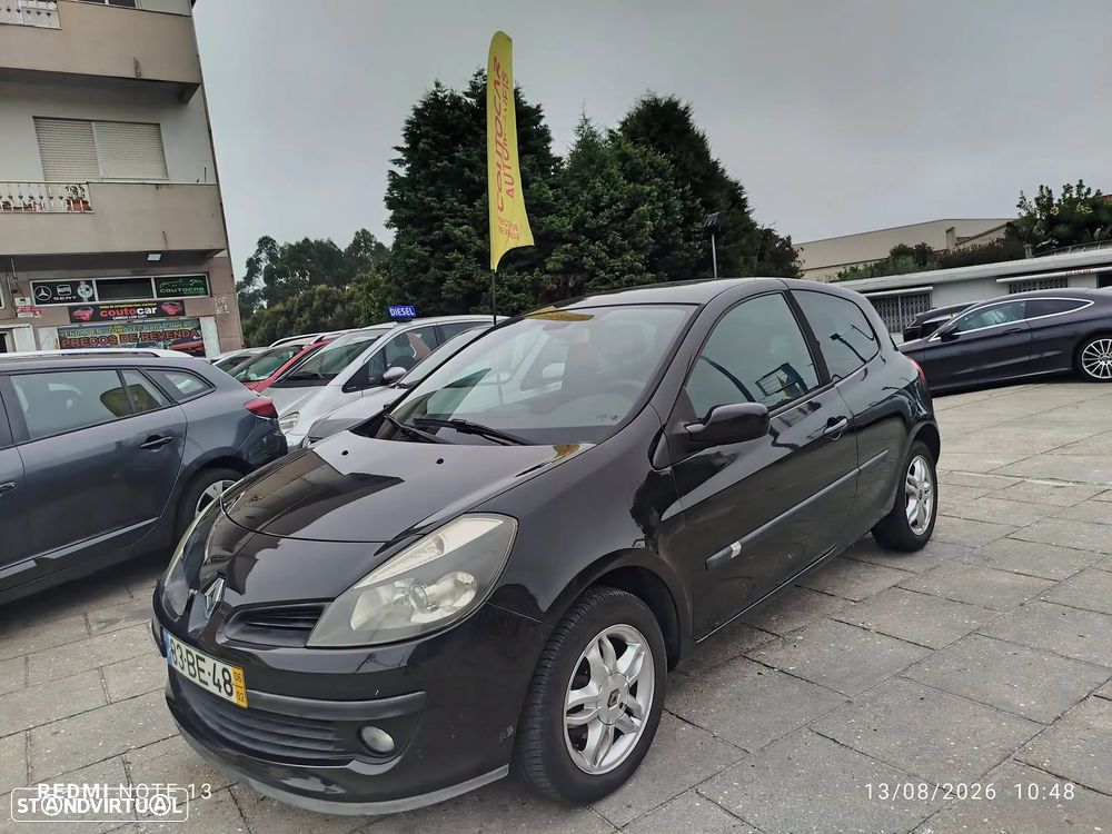 Renault Clio 1.2 16V Luxe - 1