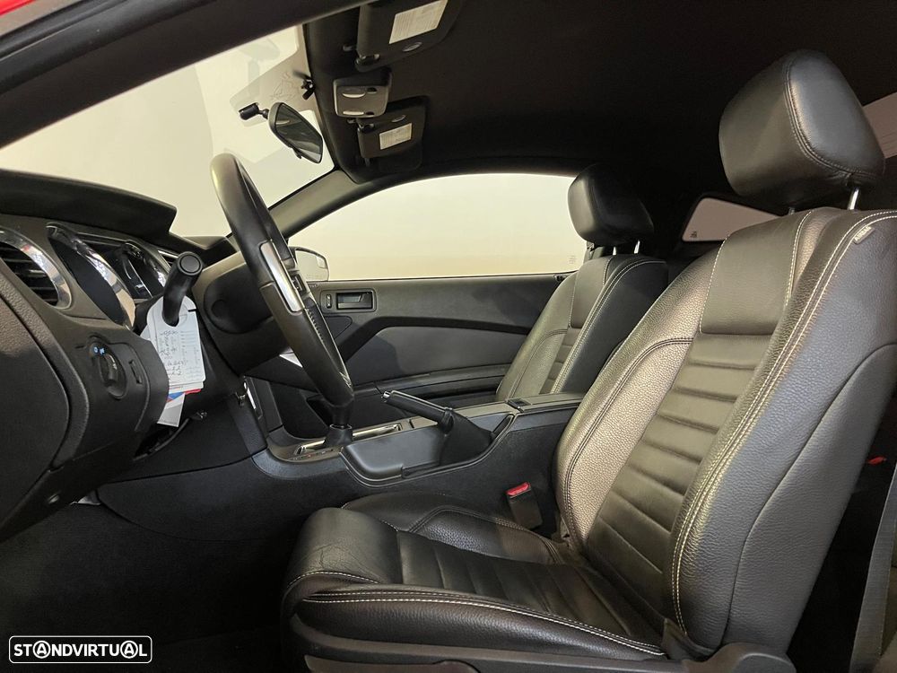 Ford Mustang - 16