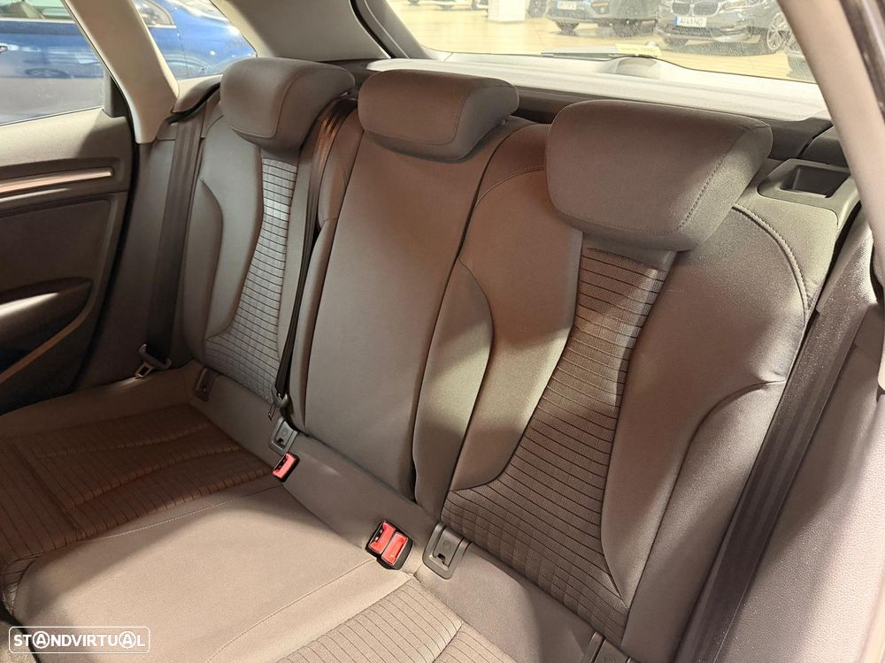Audi A3 Sportback 1.6 TDI Sport - 13