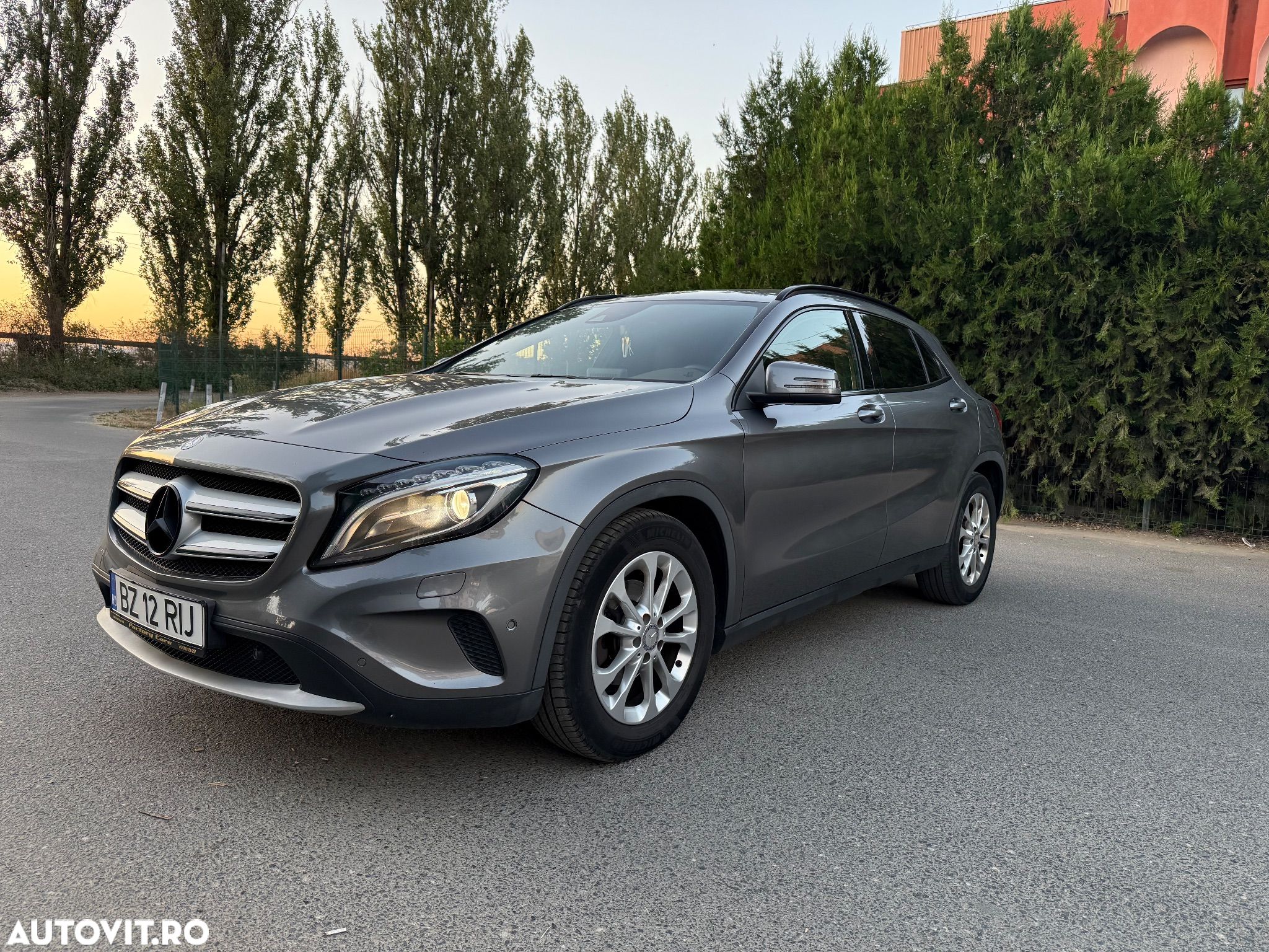 Mercedes-Benz GLA 180 (CDI) d 7G-DCT Style - 1