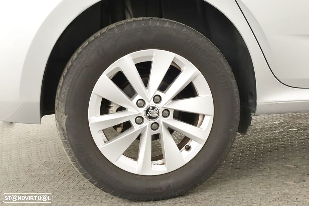 Skoda Kamiq 1.0 TSI DSG - 5
