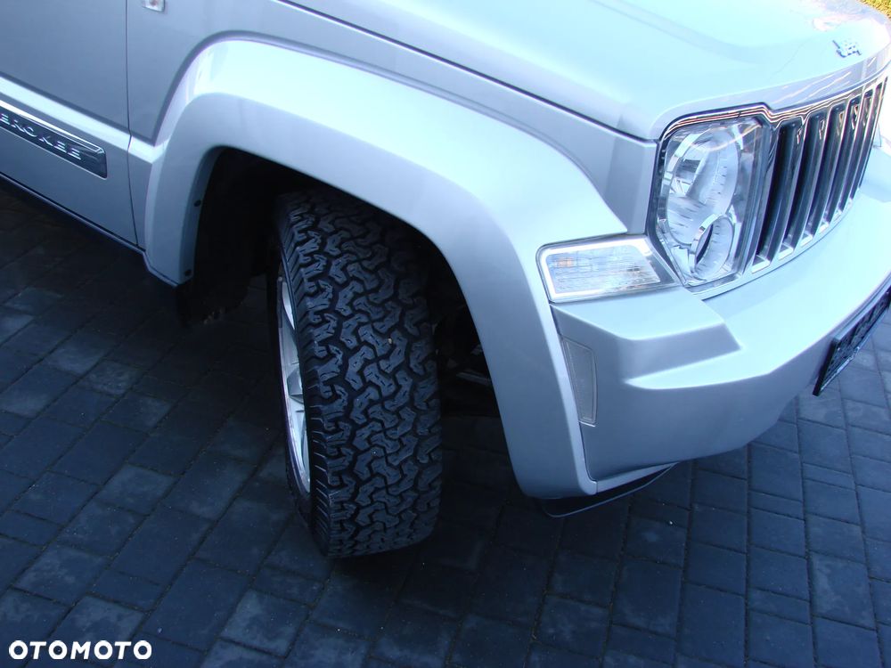 Jeep Cherokee 2.8 CRD DPF Automatik Limited - 23