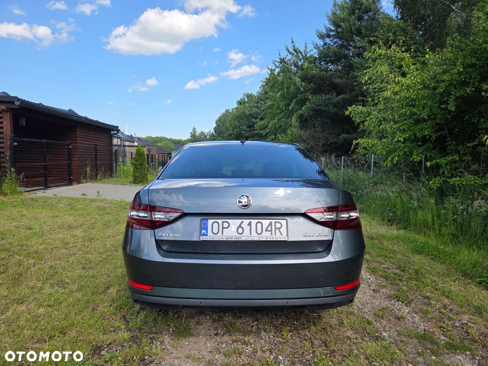 Skoda Superb 2.0 TSI Style DSG - 4
