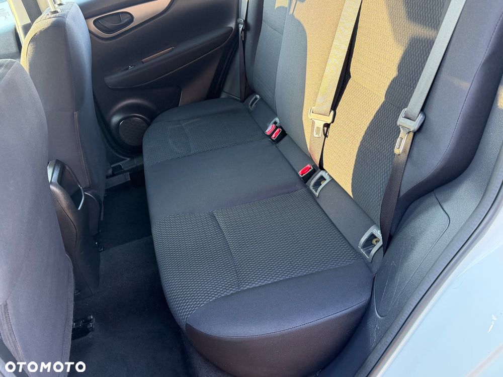 Nissan Qashqai - 22