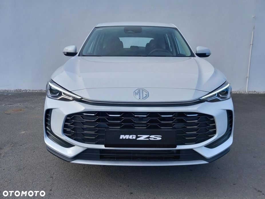 MG ZS Hybrid+ - 2