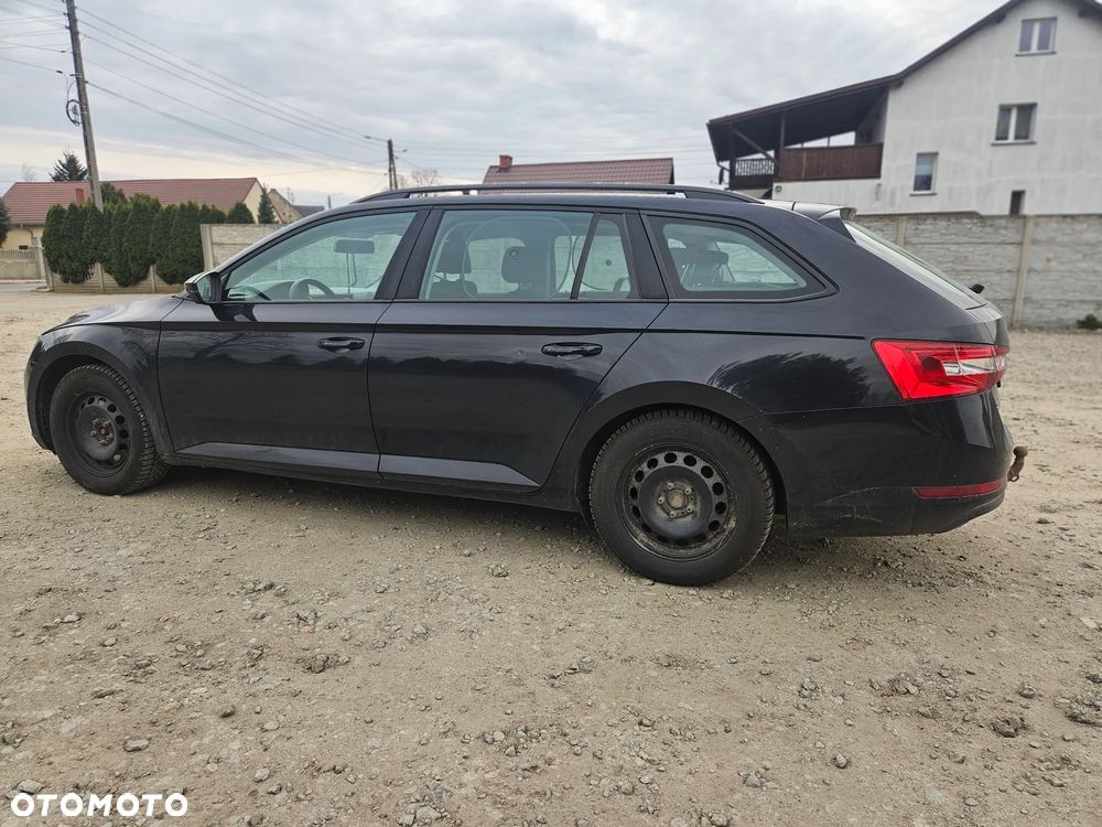 Skoda Superb - 4