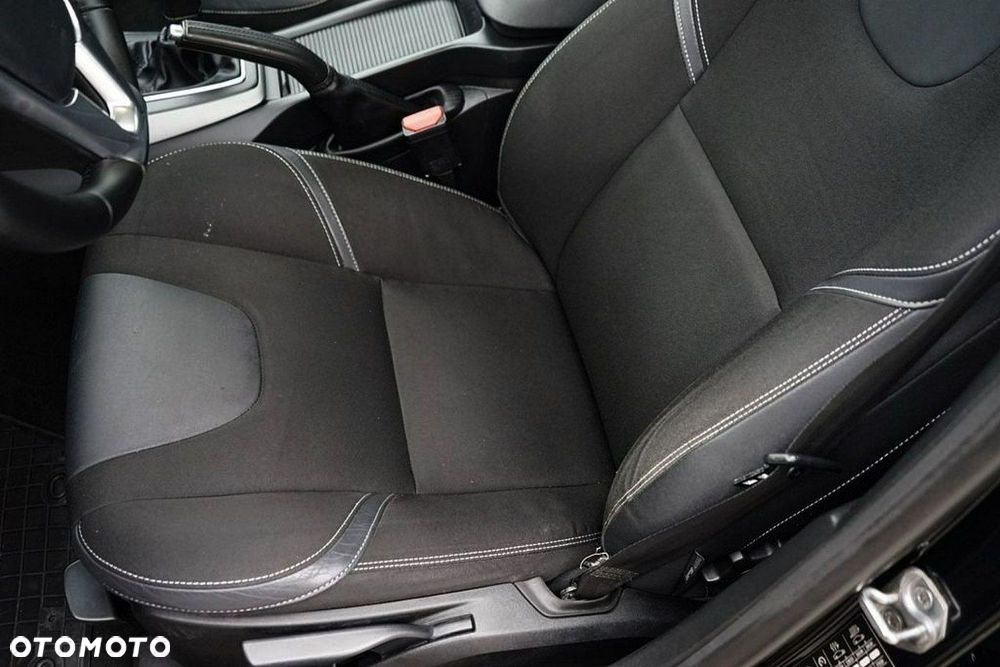 Volvo V40 - 11