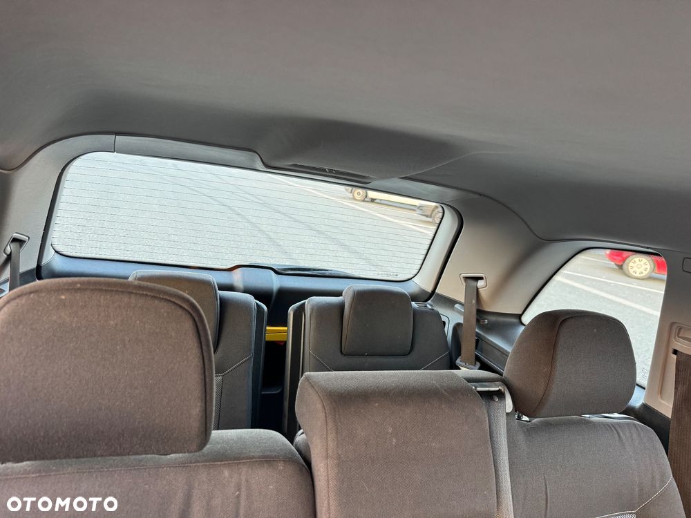 Opel Zafira - 12