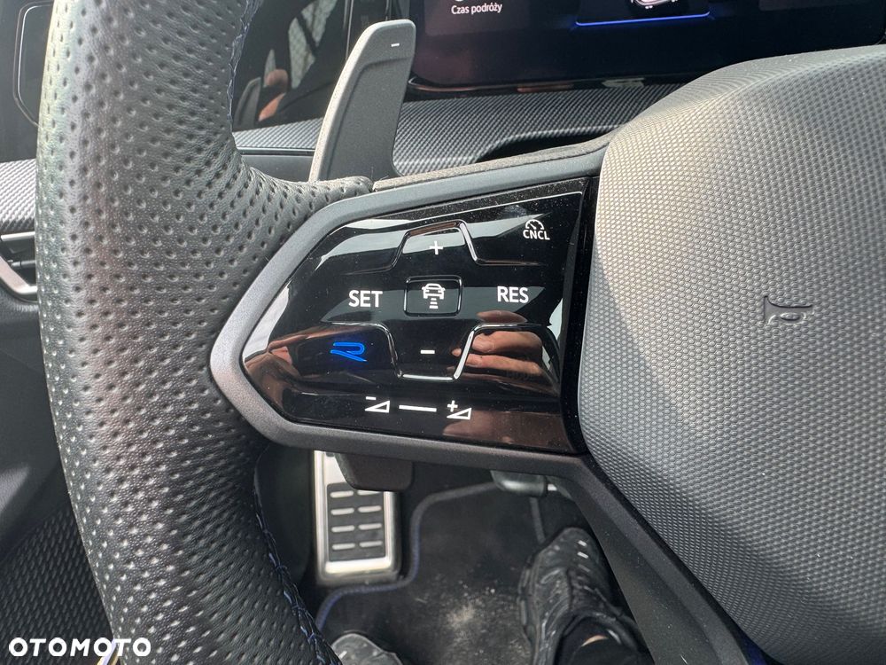 Volkswagen Golf 2.0 TSI 4Motion R DSG - 24