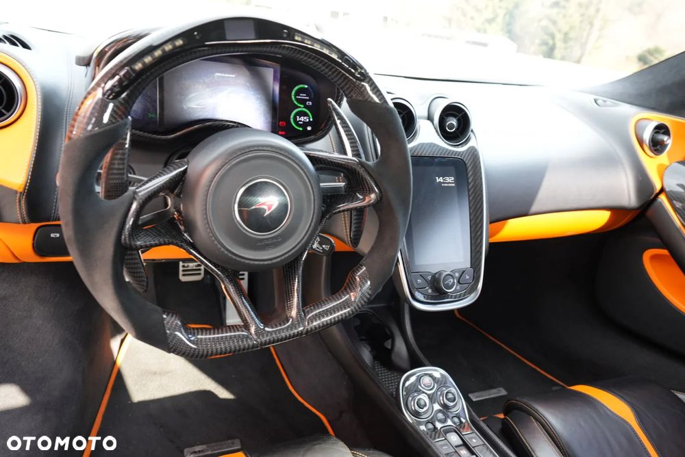 McLaren 570S Coupe - 13