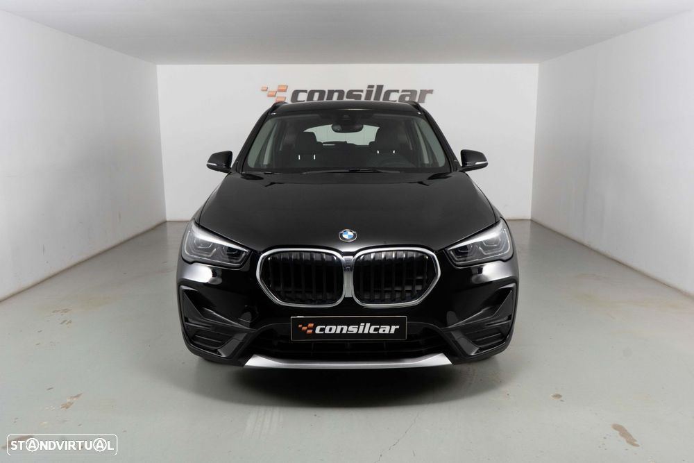 BMW X1 25 e xDrive Corporate Edition - 3