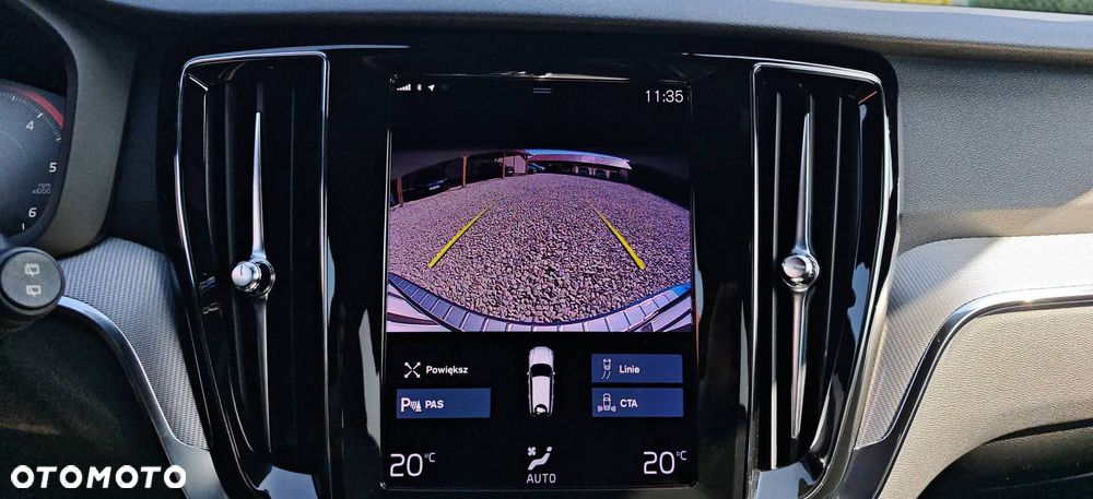 Volvo V60 D4 AWD R-Design - 33