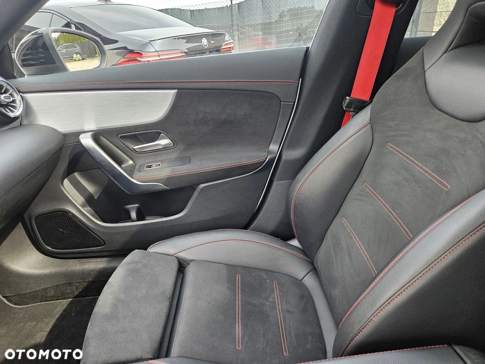 Mercedes-Benz CLA AMG 35 4Matic B AMG Speedshift 8G-DCT AMG Line Advanced Plus - 29