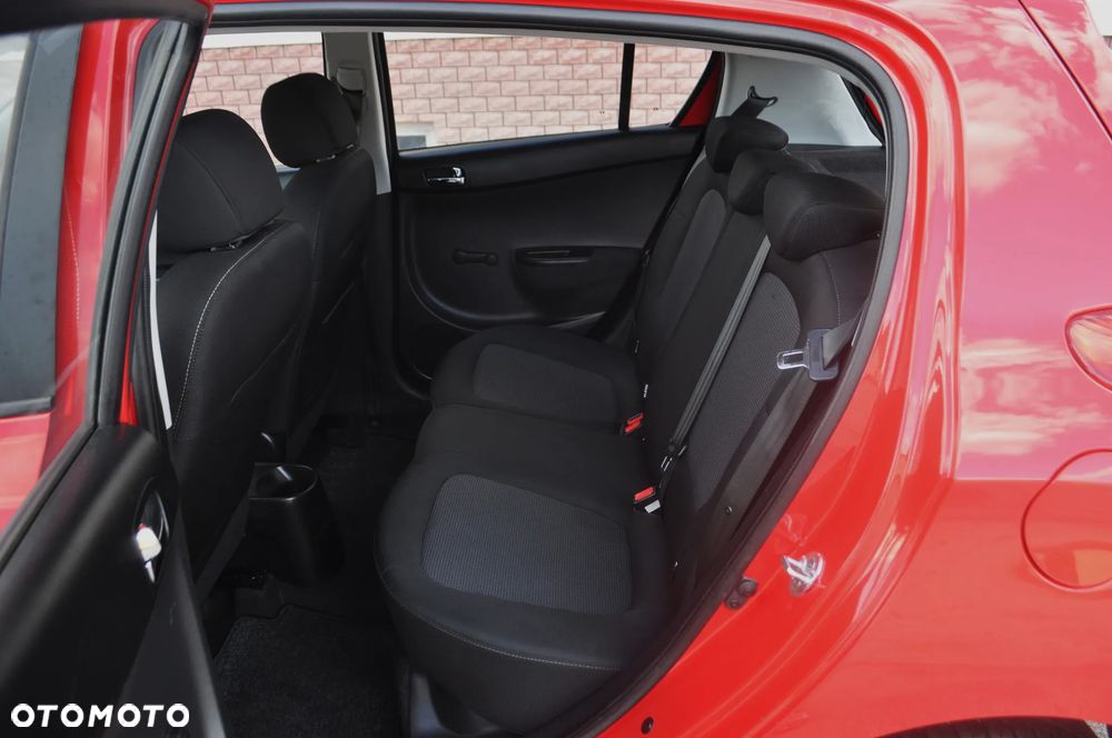 Hyundai i20 1.2 Intro Edition - 28