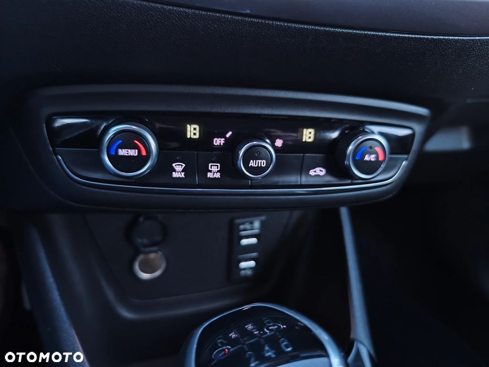 Opel Crossland X 1.2 Start/Stop 120 Jahre - 19