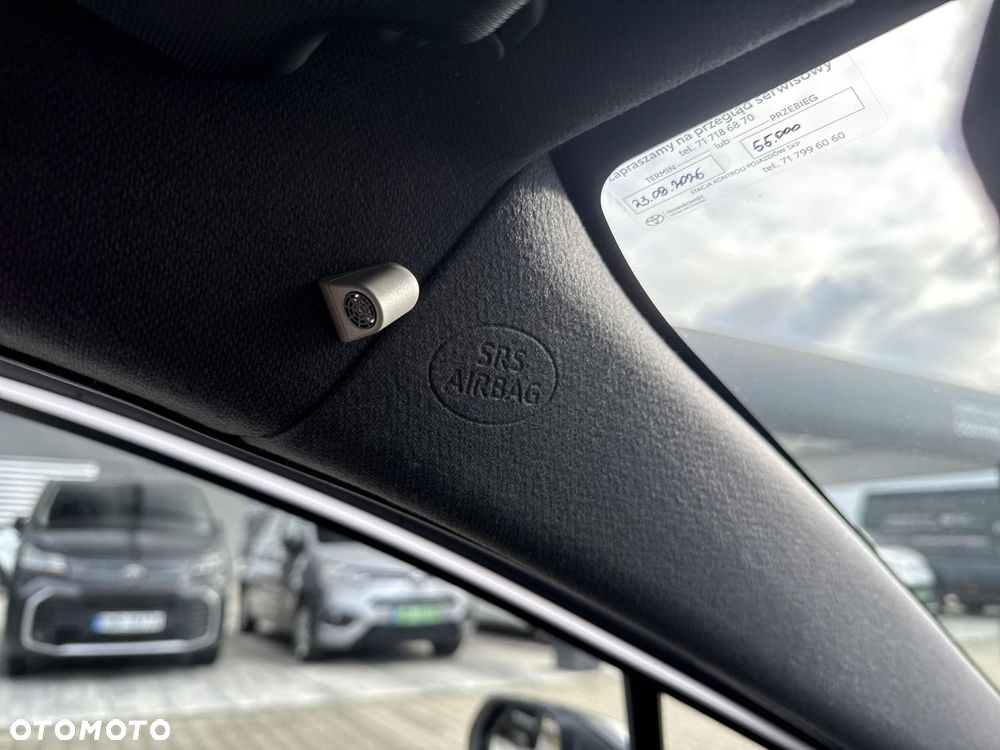 Toyota Corolla 1.8 Hybrid Selection - 24