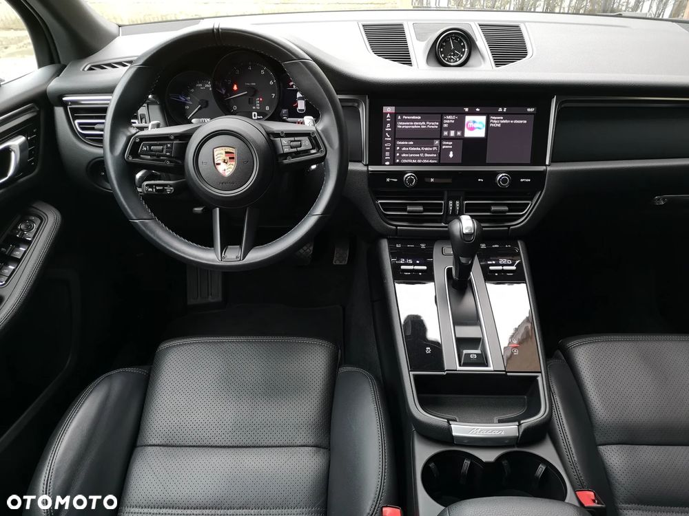 Porsche Macan T - 17