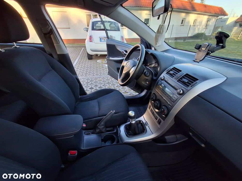 Toyota Corolla 1.6 Luna - 16