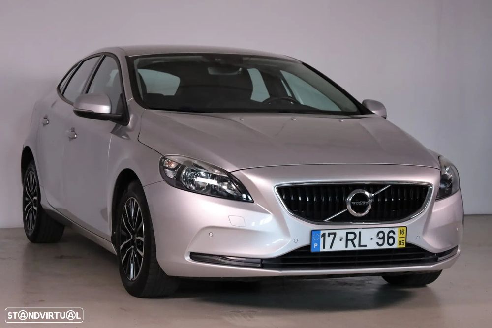 Volvo V40 2.0 D2 Momentum - 2