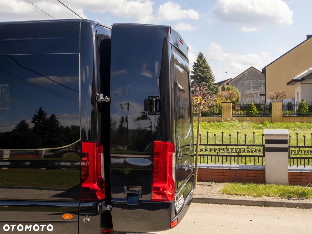Mercedes-Benz SPRINTER 3.0 V6 / AUTOBUS 21-MIEJSC / ZABUDOWA MERCUS + PLECAK / AUTOMAT / TV + LODÓWKA / FULL WERSJA / ZNIKOMY PRZEBIEG 70 TYŚ KM! / STAN FABRYCZNIE NOWY! - 11