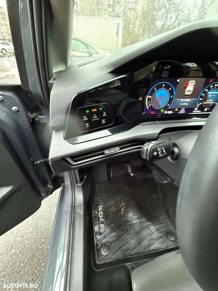 Volkswagen Golf 2.0 TDI DSG Style - 28