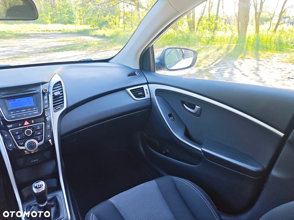 Hyundai i30 1.4 Trend - 23
