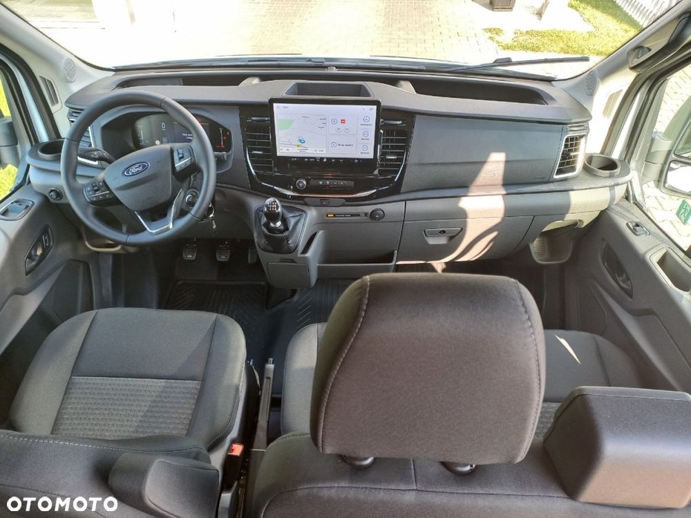 Ford Transit autobus - 15