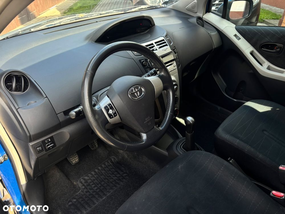 Toyota Yaris 1.3 Luna - 5