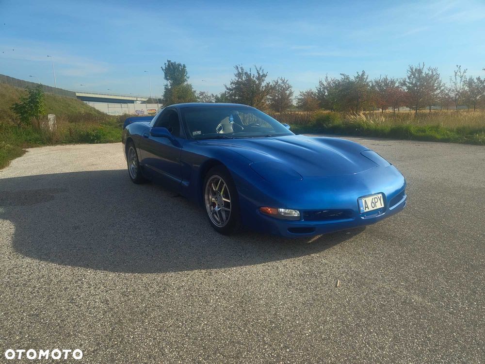 Chevrolet Corvette - 2