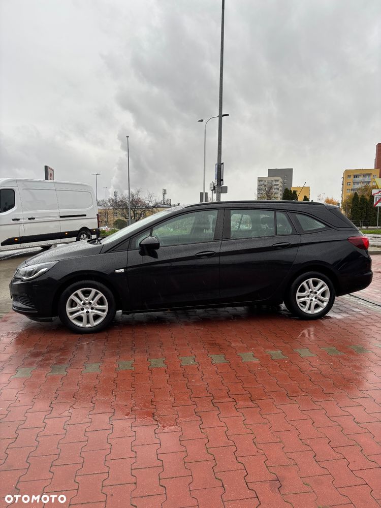 Opel Astra 1.6 CDTI Sport - 2