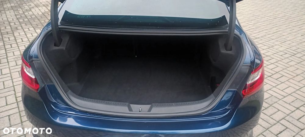 Renault Megane ENERGY TCe 130 EDC LIMITED - 8