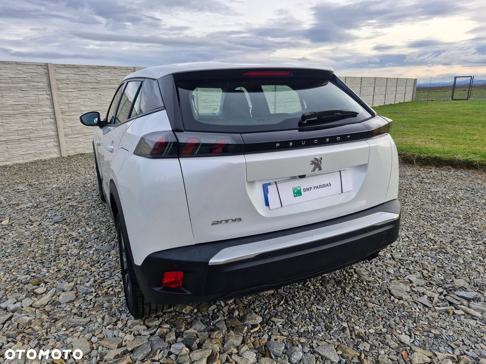 Peugeot 2008 - 10
