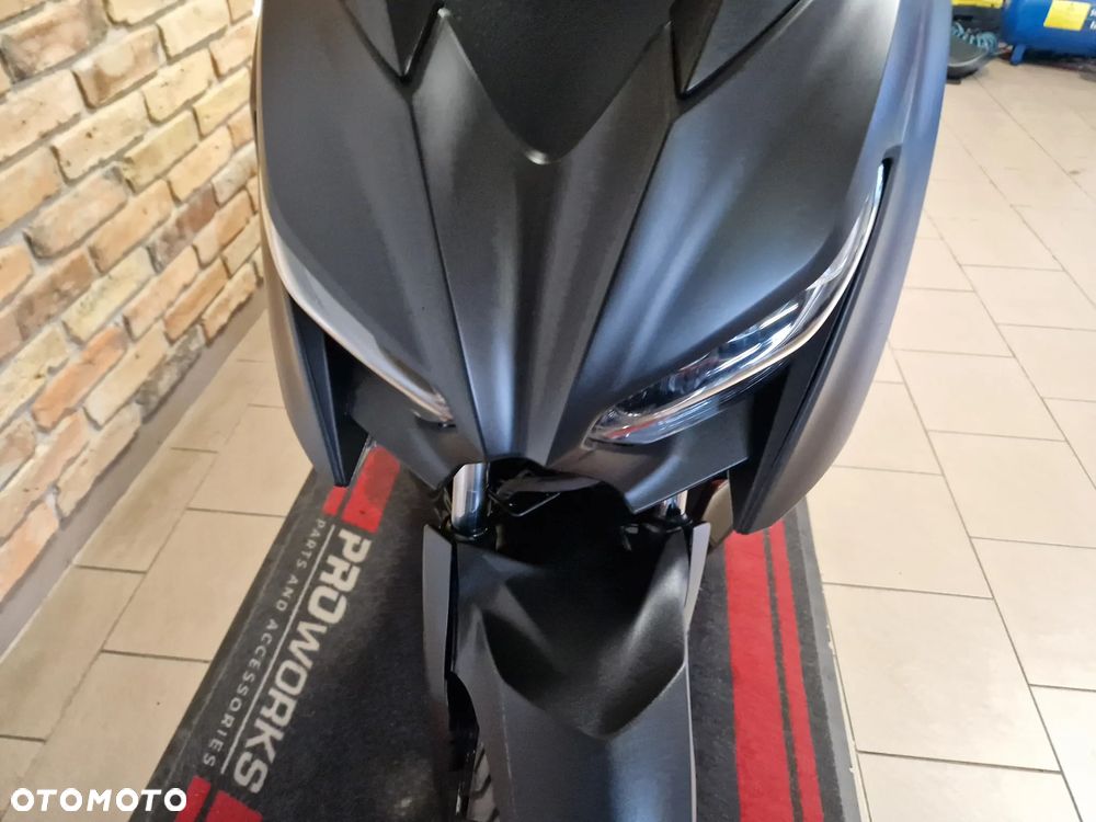 Yamaha X-max - 30