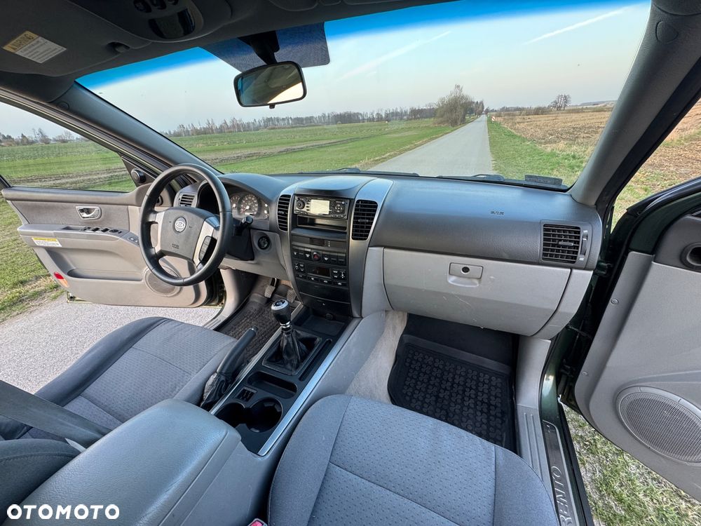 Kia Sorento 2.5 CRDi DPF EX - 2