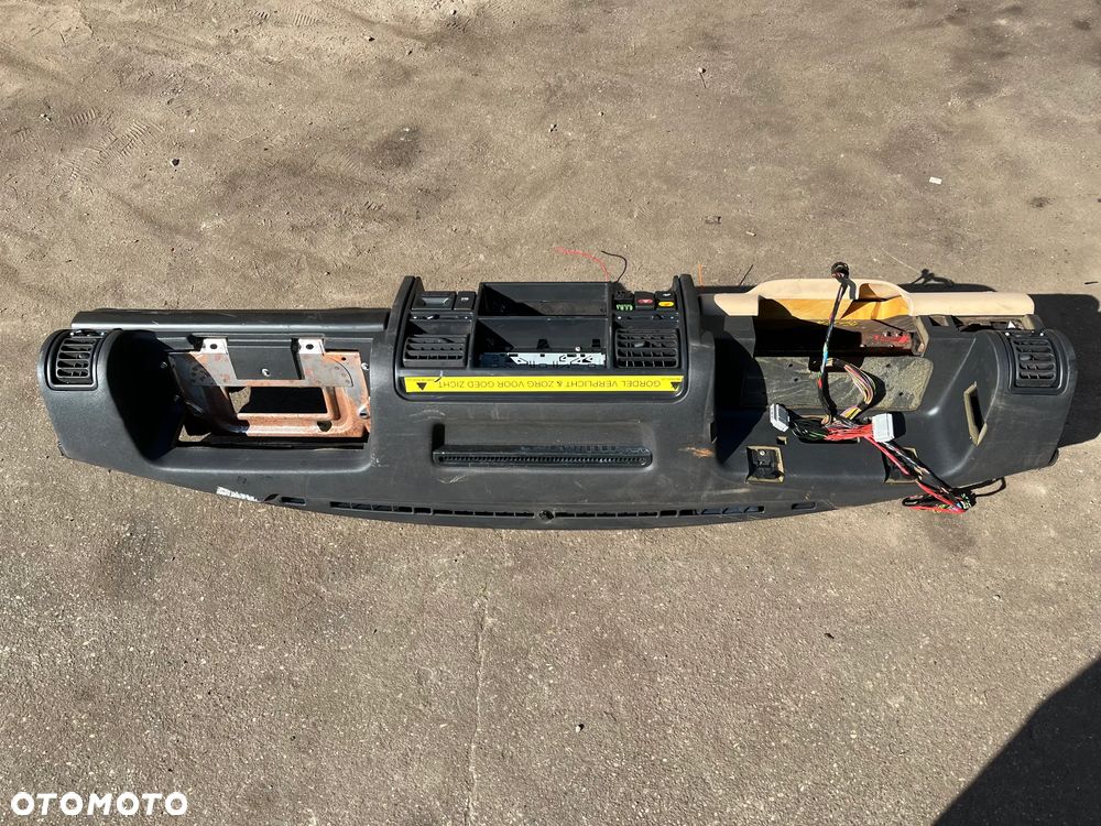 Kokpit deska rozdzielcza czarny LAND ROVER DISCOVERY 1 I & 2 II - 4