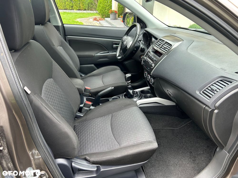 Mitsubishi ASX 1.8 DI-D 2WD Intense - 29
