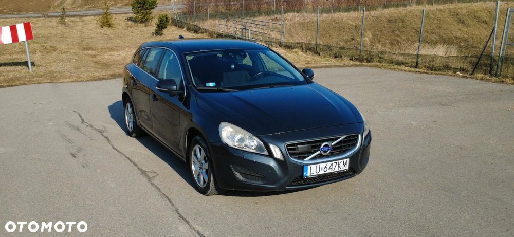 Volvo V60 D3 Geartronic Momentum - 13
