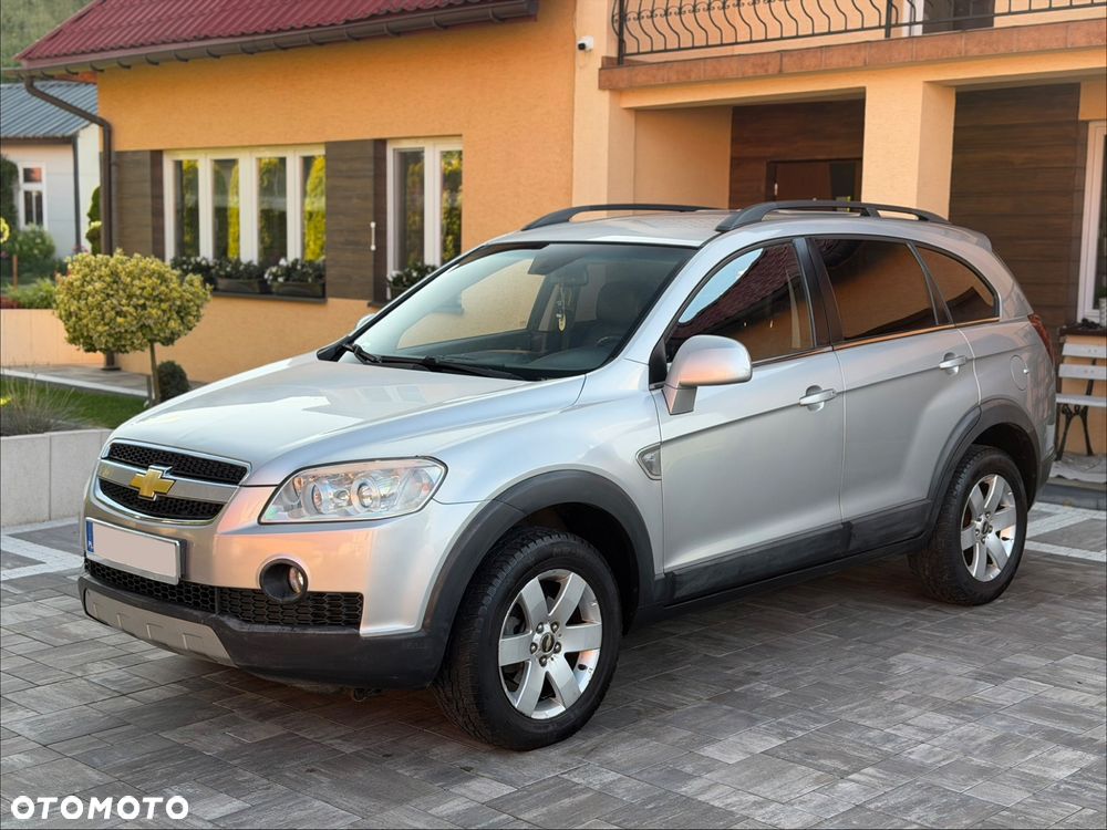 Chevrolet Captiva 2.0 4WD 5 Sitzer LT Exclusive - 1