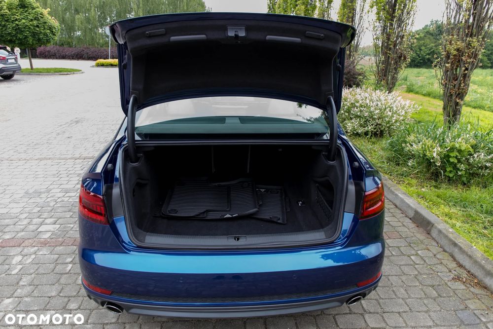 Audi A4 Limousine 2.0 TFSI ultra S tronic - 22