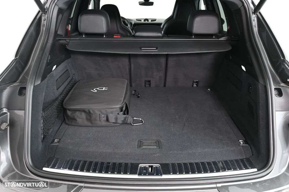 Porsche Cayenne E-Hybrid - 11