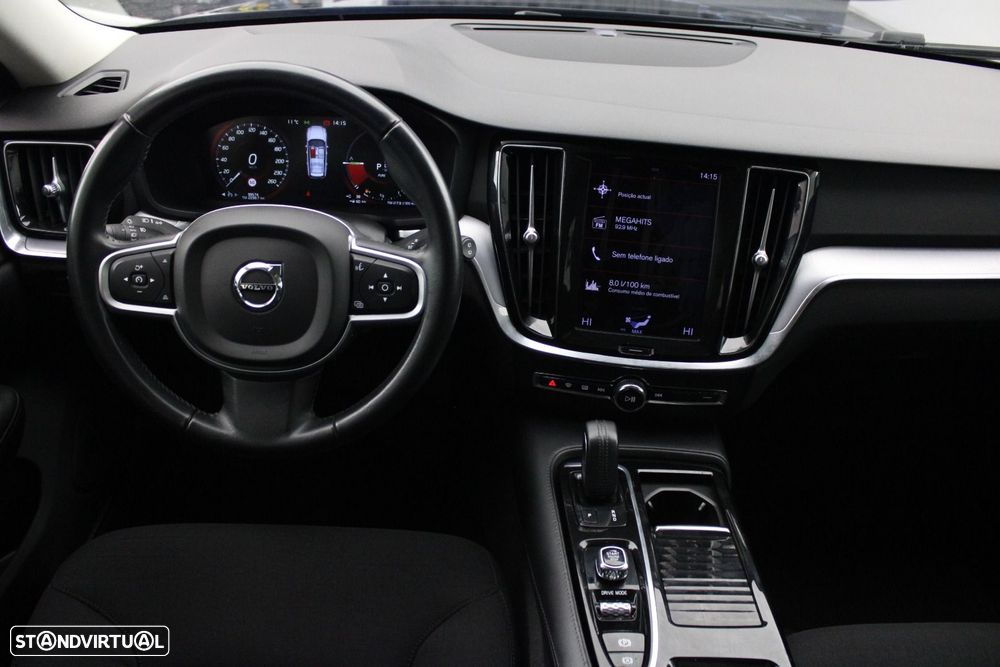 Volvo V60 2.0 T6 AWD TE R-Design Expression — fotografia 8