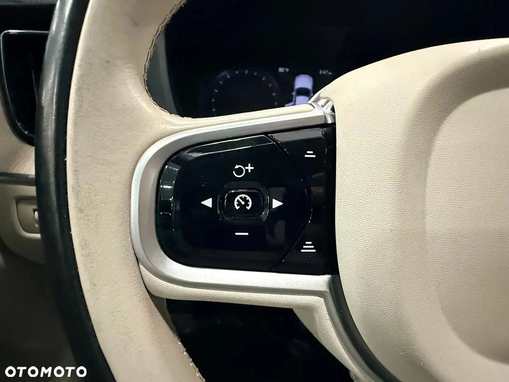Volvo XC 60 T5 GPF AWD Inscription - 16