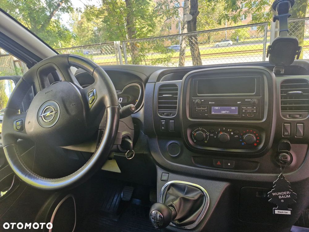 Opel Vivaro - 9