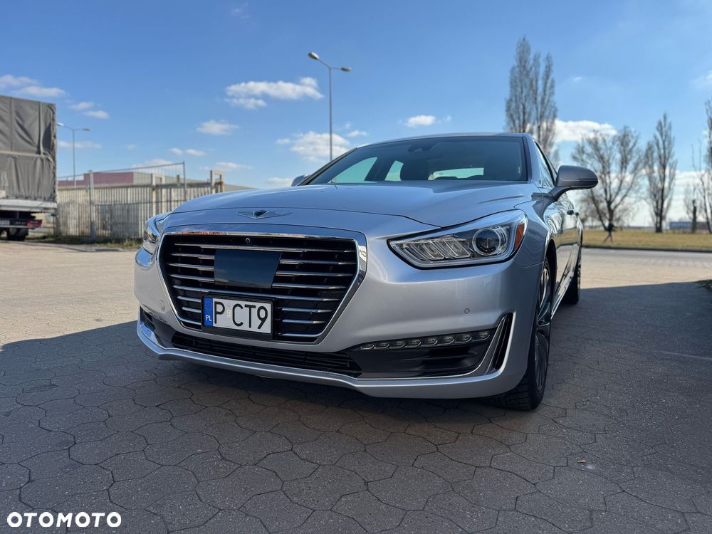 Genesis G90 - 27