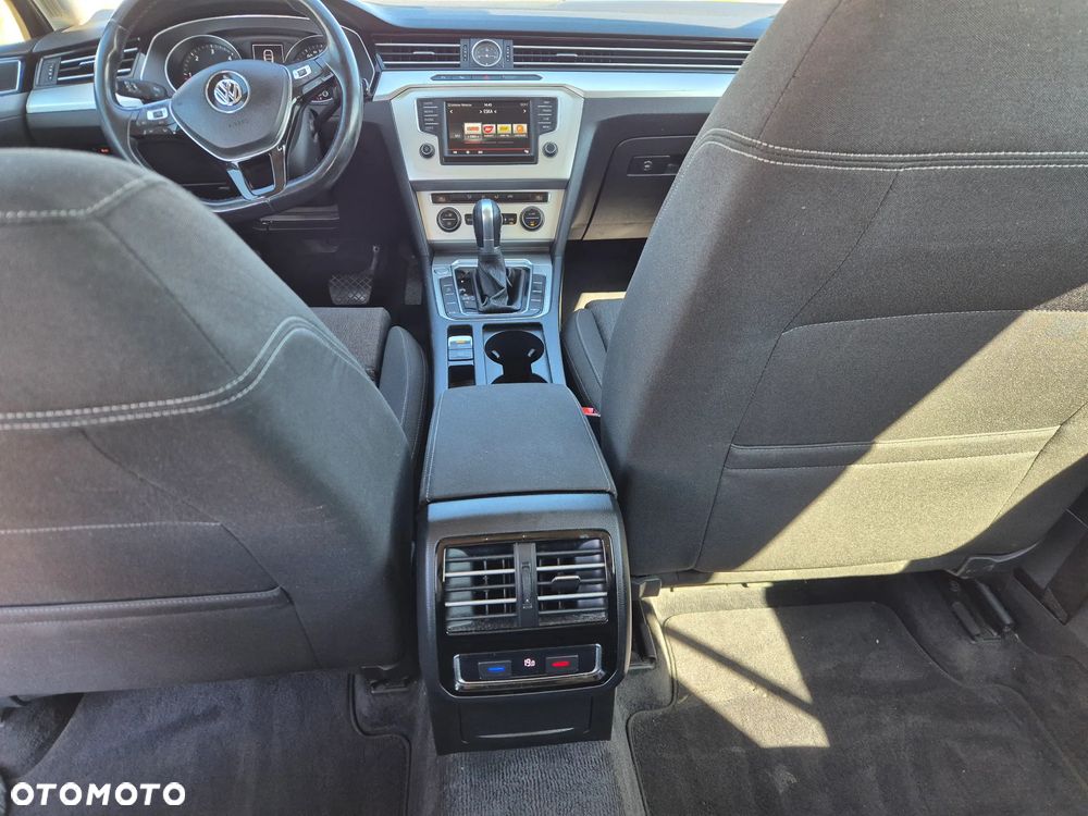 Volkswagen Passat 2.0 TDI SCR DSG Highline - 15