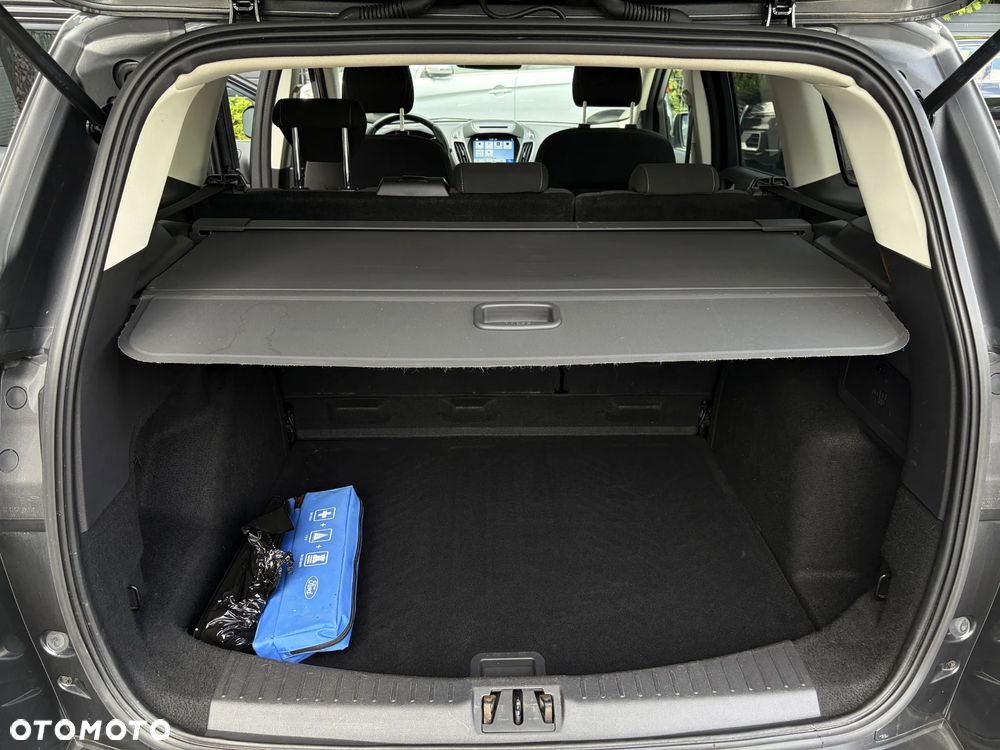 Ford Kuga - 35