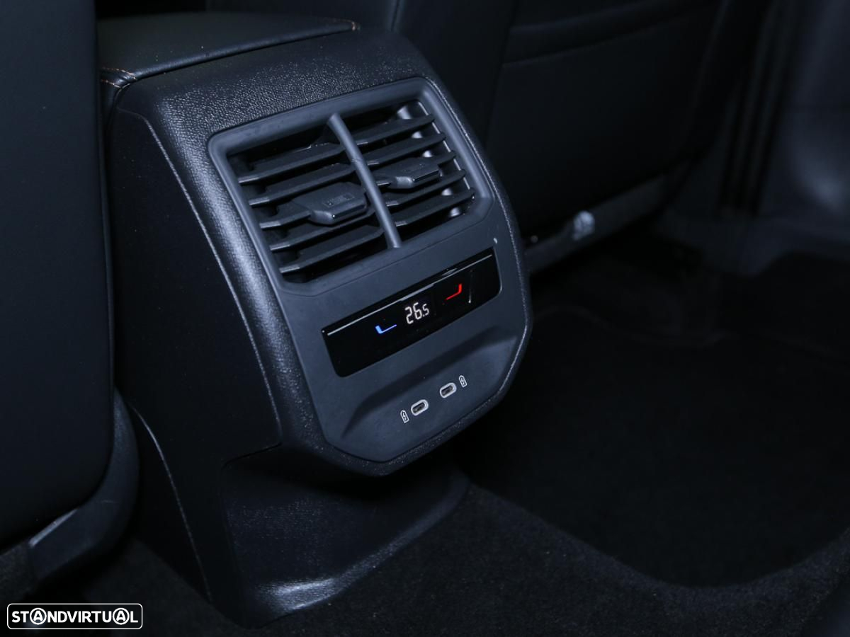 Cupra Formentor VZ 2.0 TSI 4Drive DSG - 33